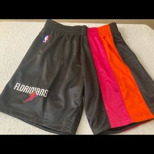 COPY - Mitchell and Ness Miami Floridians 05-06 shorts